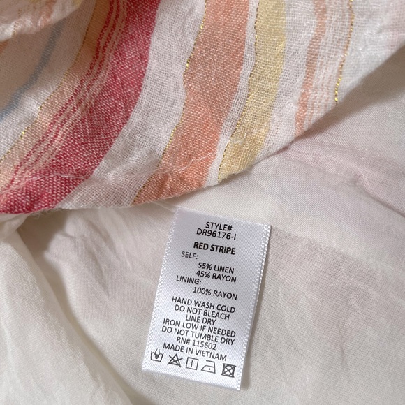 Lush V-Neck Sleeveless Multicolored Dress | Size Small | Metallic Threads | $25 - Picture 9 of 10